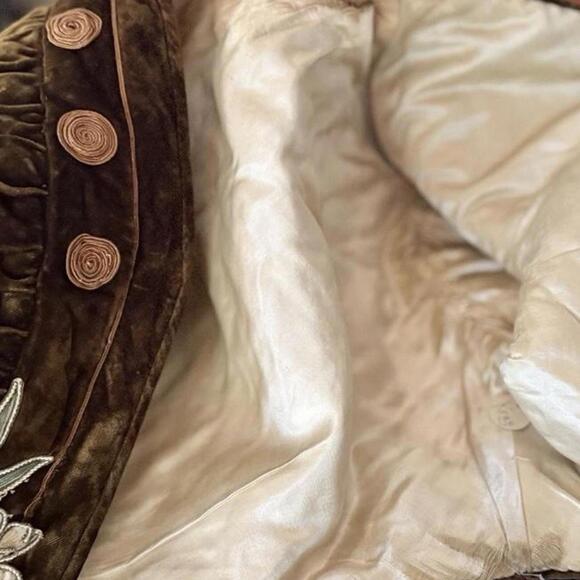 Vintage 1910's VICTORIAN EDWARDIAN Cocoa Brown VELVET FLORAL PUFF Sleeve Jacket - Picture 8 of 8